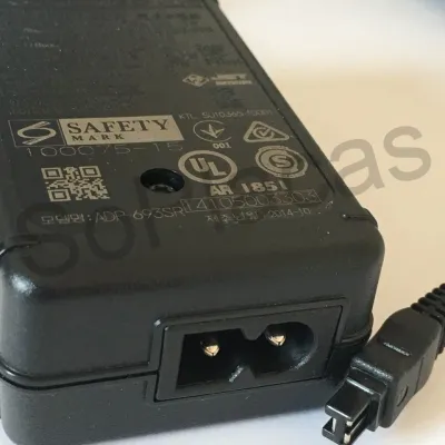 FONTE EXTERNA SONY AC-200D (100V-240V 50Hz/60Hz 18W , 0.35A-0.18A (0,35A-0,18A) 32VA-43VA ~8.4V 1.7A)