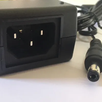 FONTE EXTERNA 12 VOLTS 3AMP HBTV-22D02FD CS-1203000 ( 100-240V ~ 50-60Hz / 12V - 3Amp)