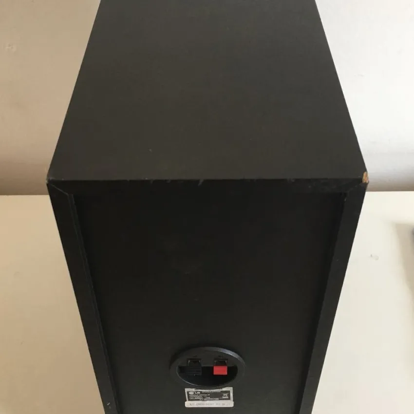 CAIXA ACUSTICA SUBWOFFER SH53SH-W 3ohms 150w (SEMI NOVA) (COM RISCOS)