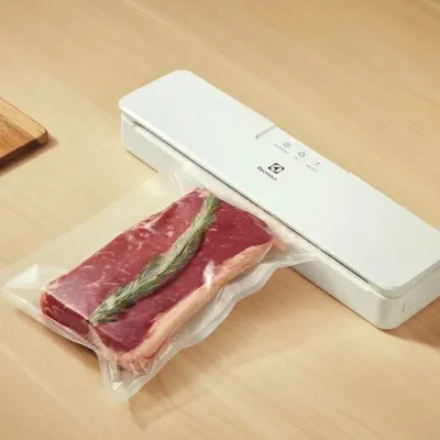 SELADORA A VÁCUO ELECTROLUX PORTÁTIL BRANCA 127V VCELUX01-20 | A19009701