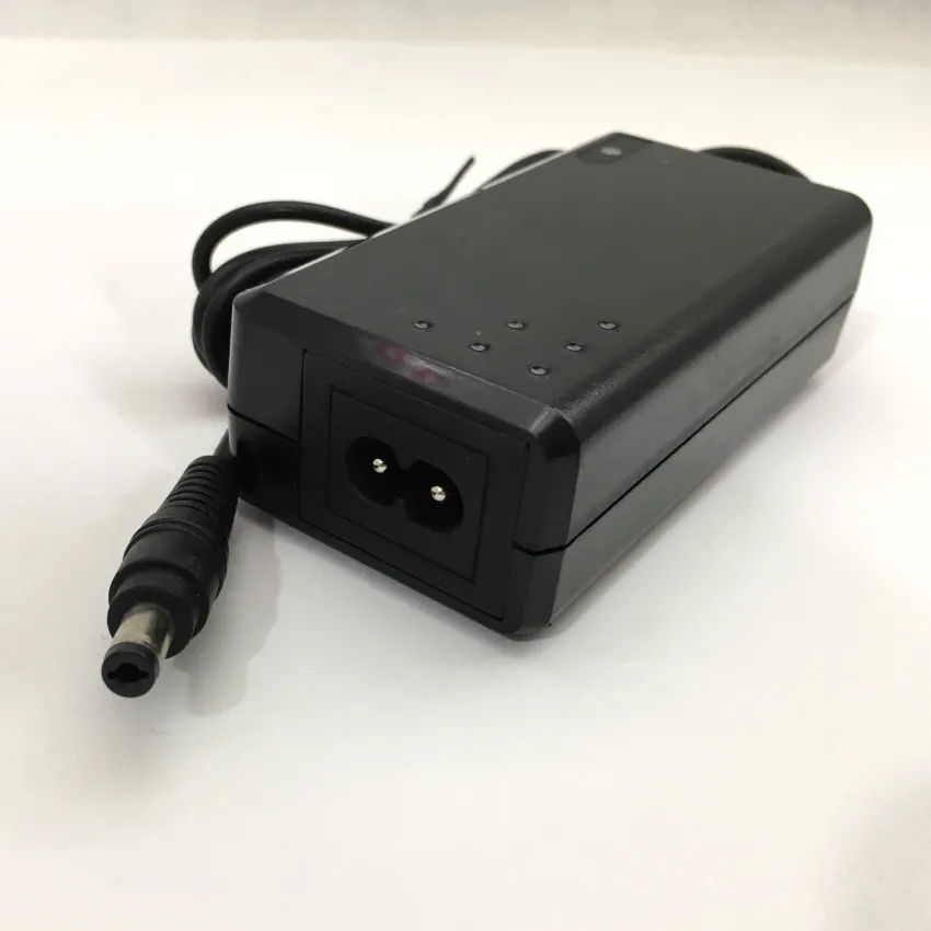FONTE EXTERNA PHILCO UF-42W2P(12.0)EB1 100-240V~ 1,2A 50-60Hz 12V==3,5A