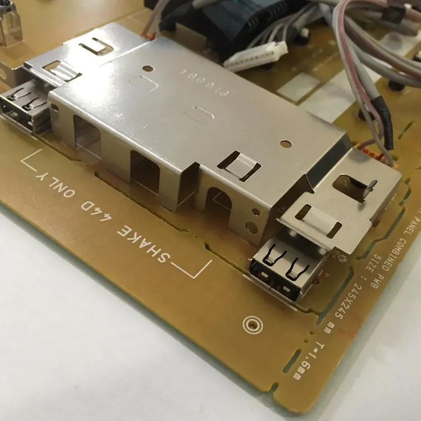 PLACA DO PAINEL FRONTAL SONY SHAKE 33 1-734-663-11 / 1-889-455-11 / 1-889-454-11 Y8288636A