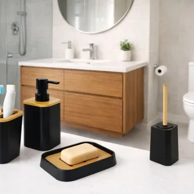Kit Banheiro Ordene 4 Peças Preto com Bambu – Saboneteira, Dispenser, Porta-Escovas e Escova Sanitária